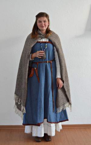   900-1000, Scandinavia / Birka, farm owner, (Dana), from the front with coat